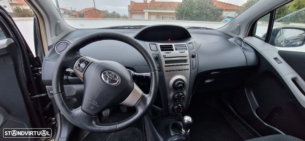 Toyota Yaris 1.0 VVT-i Comfort - 15