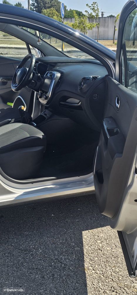 Renault Captur 1.5 dCi Exclusive - 13