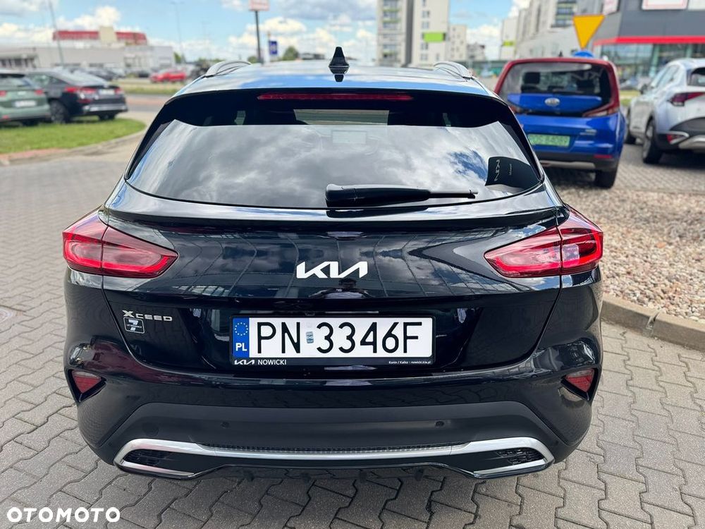 Kia XCeed 1.5 T-GDI Business Line DCT - 4