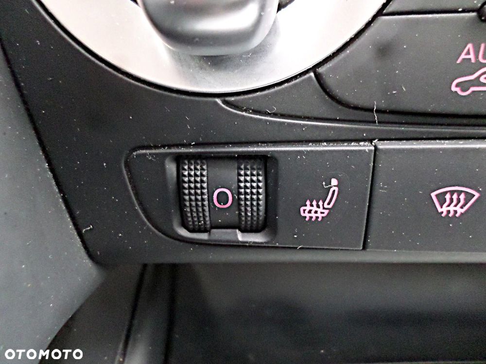 Audi A3 Sportback 2.0 TDI DPF Ambiente - 11