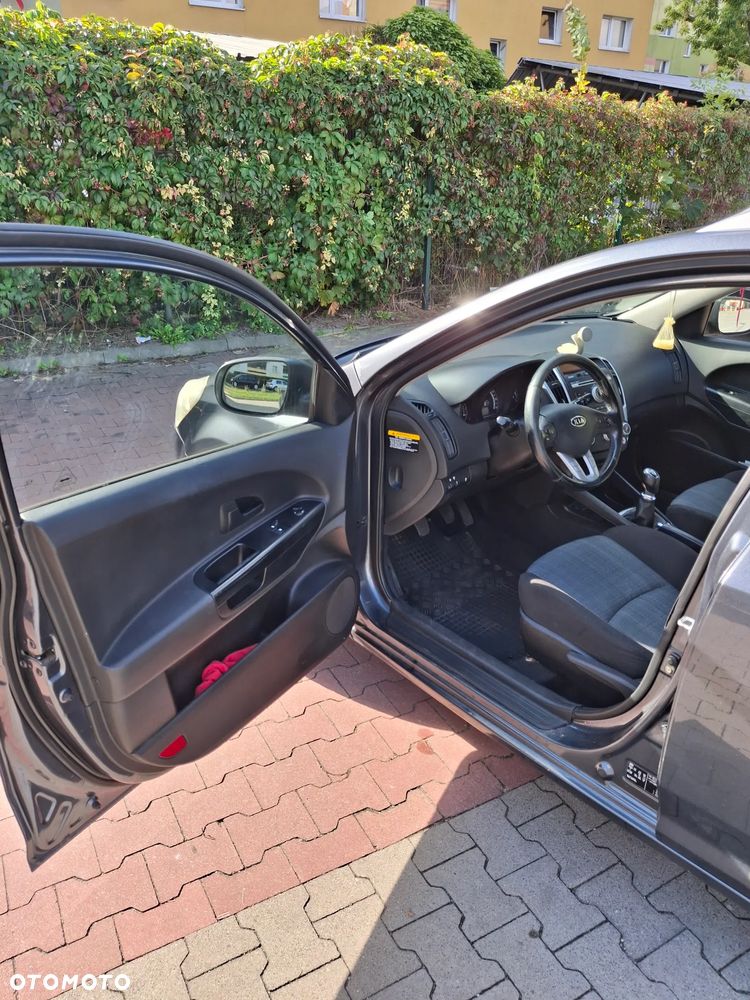 Kia Ceed 1.6 Comfort - 10