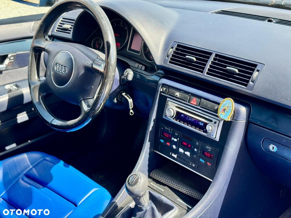 Audi A4 Limousine - 21