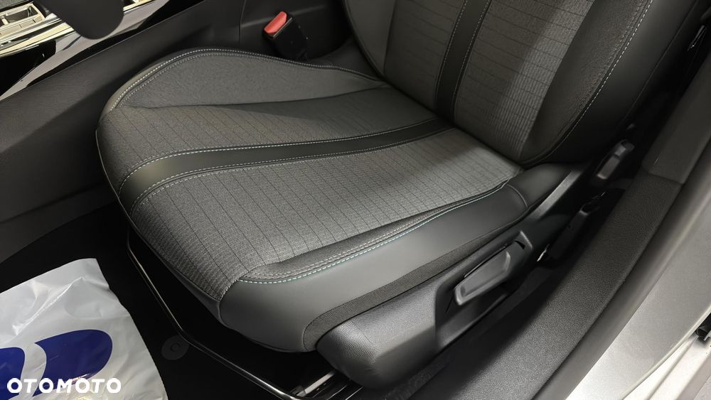 Peugeot 208 1.2 PureTech Allure S&S EAT8 - 12