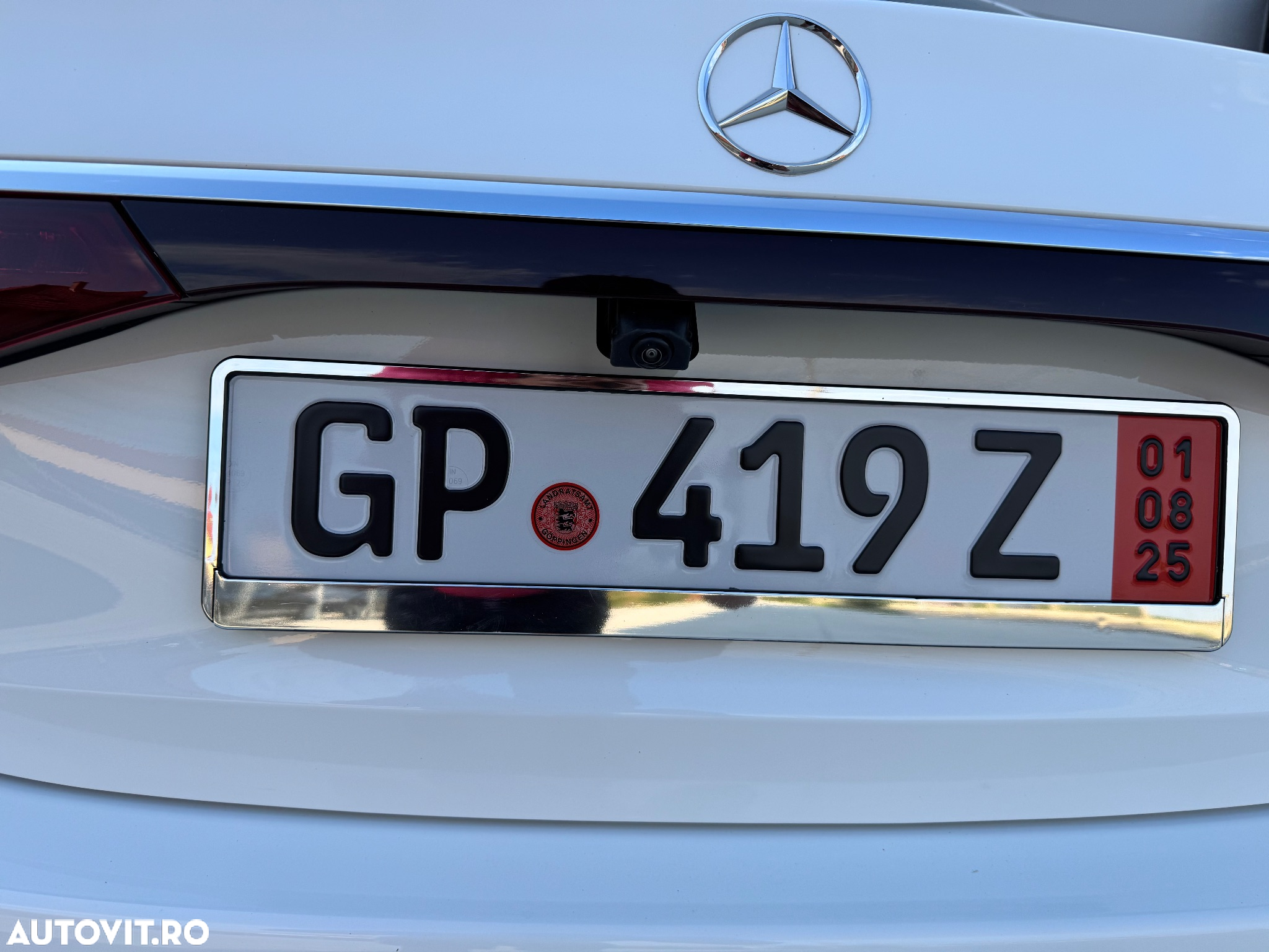 Mercedes-Benz E 220 d T 9G-TRONIC Edition AVANTGARDE - 22