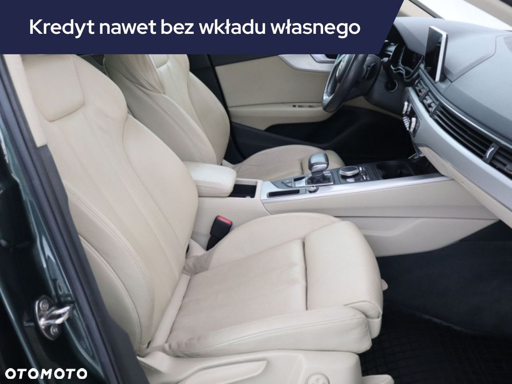 Audi A4 Limousine - 11