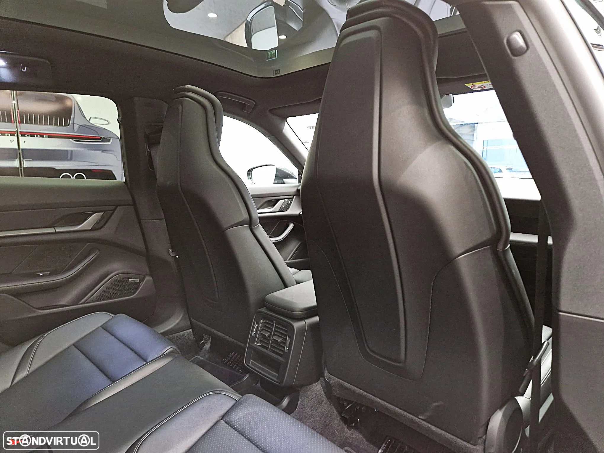Porsche Taycan Sport Turismo Standard - 34