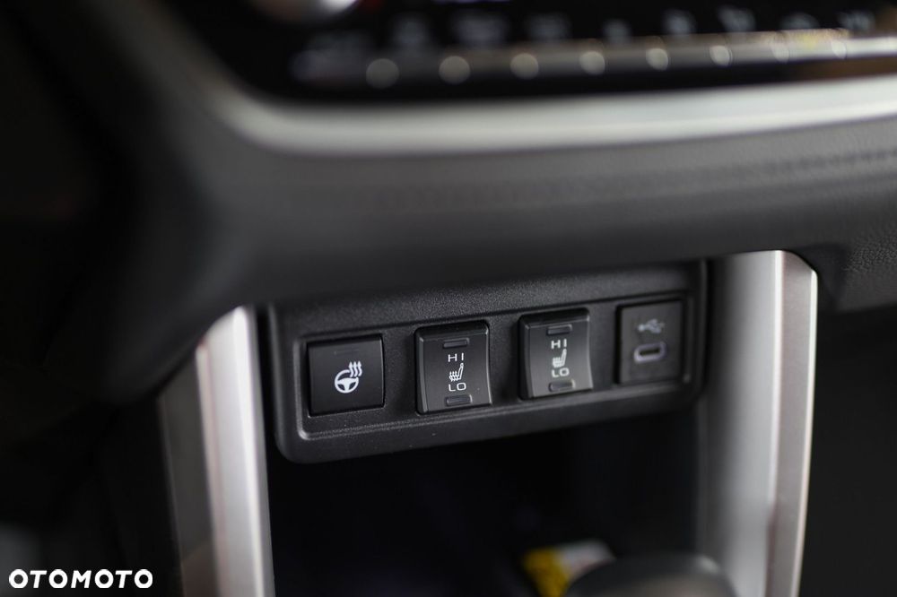 Toyota Corolla Cross - 15