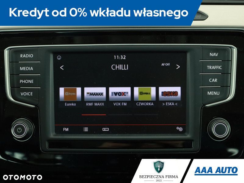 Volkswagen Passat - 14