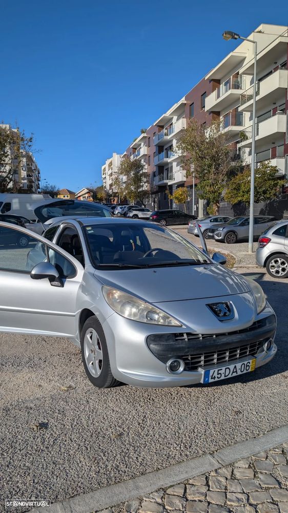 Peugeot 207 1.4 16V Trendy - 9