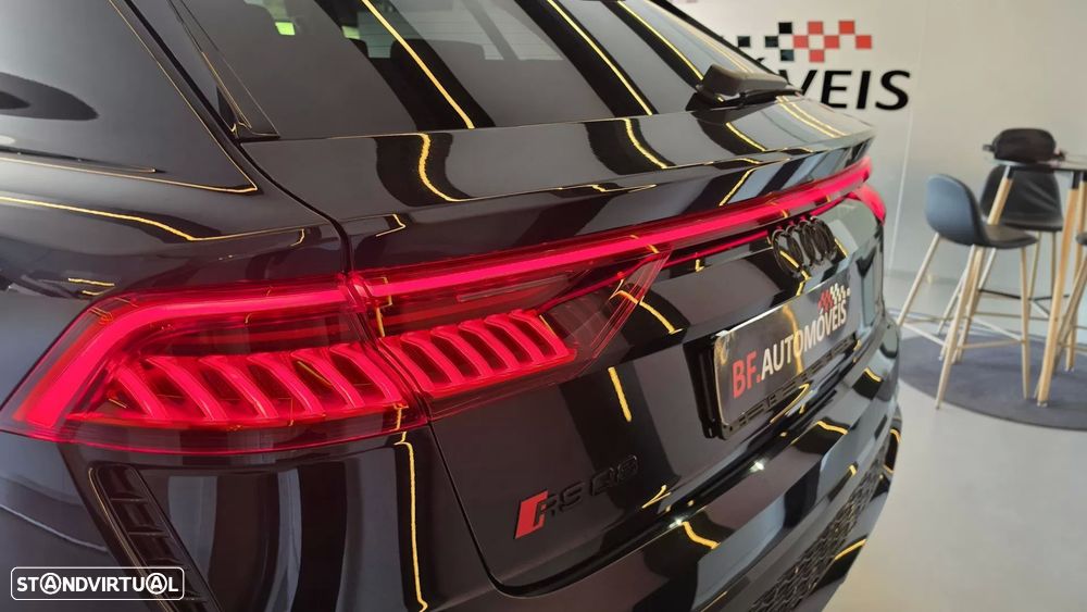 Audi RS Q8 4.0 TFSI quattro Tiptronic - 25
