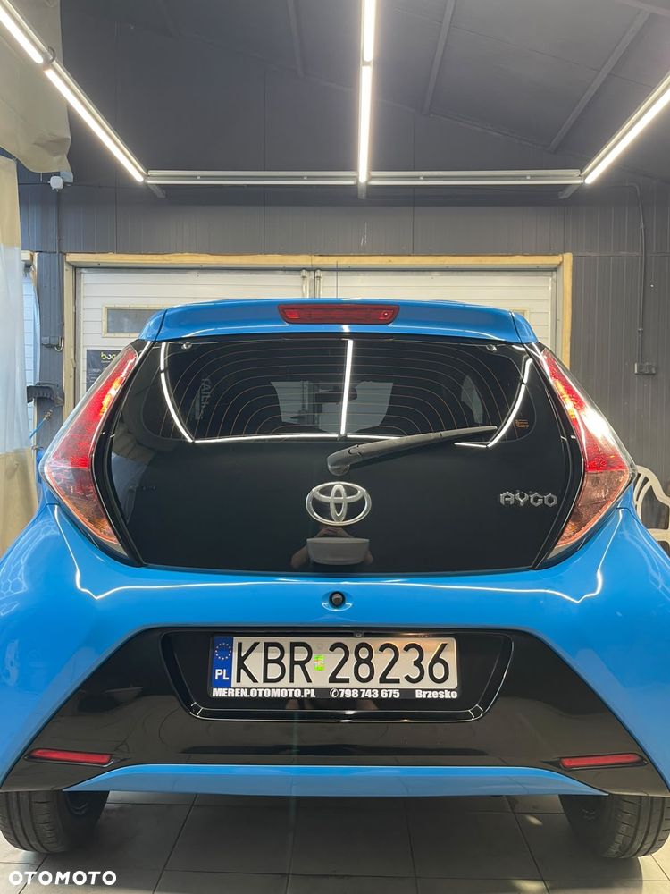 Toyota Aygo x-clusiv - 31
