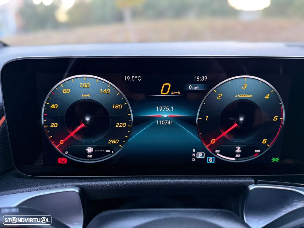 Mercedes-Benz GLB 200 d AMG Line - 17