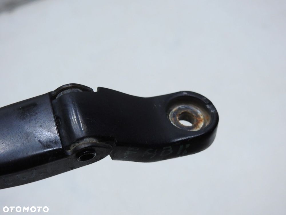 RAMIE WYCIERACZKI LEWE SKODA FABIA II - 5