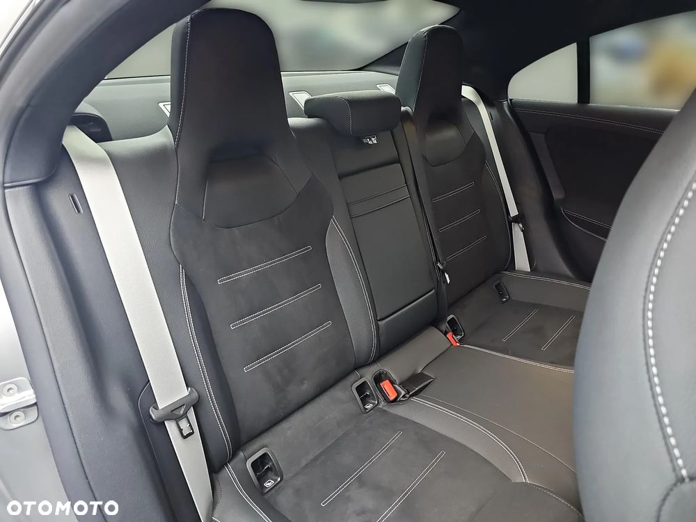 Mercedes-Benz CLA 250 e 8G-DCT AMG Line Advanced Plus - 11