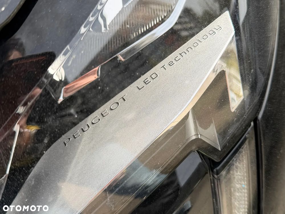 Peugeot 5008 PureTech 130 Stop & Start Active Business-Paket - 7