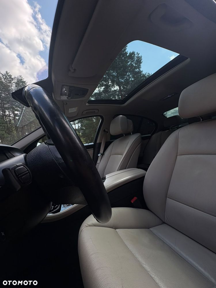 BMW Seria 5 - 17