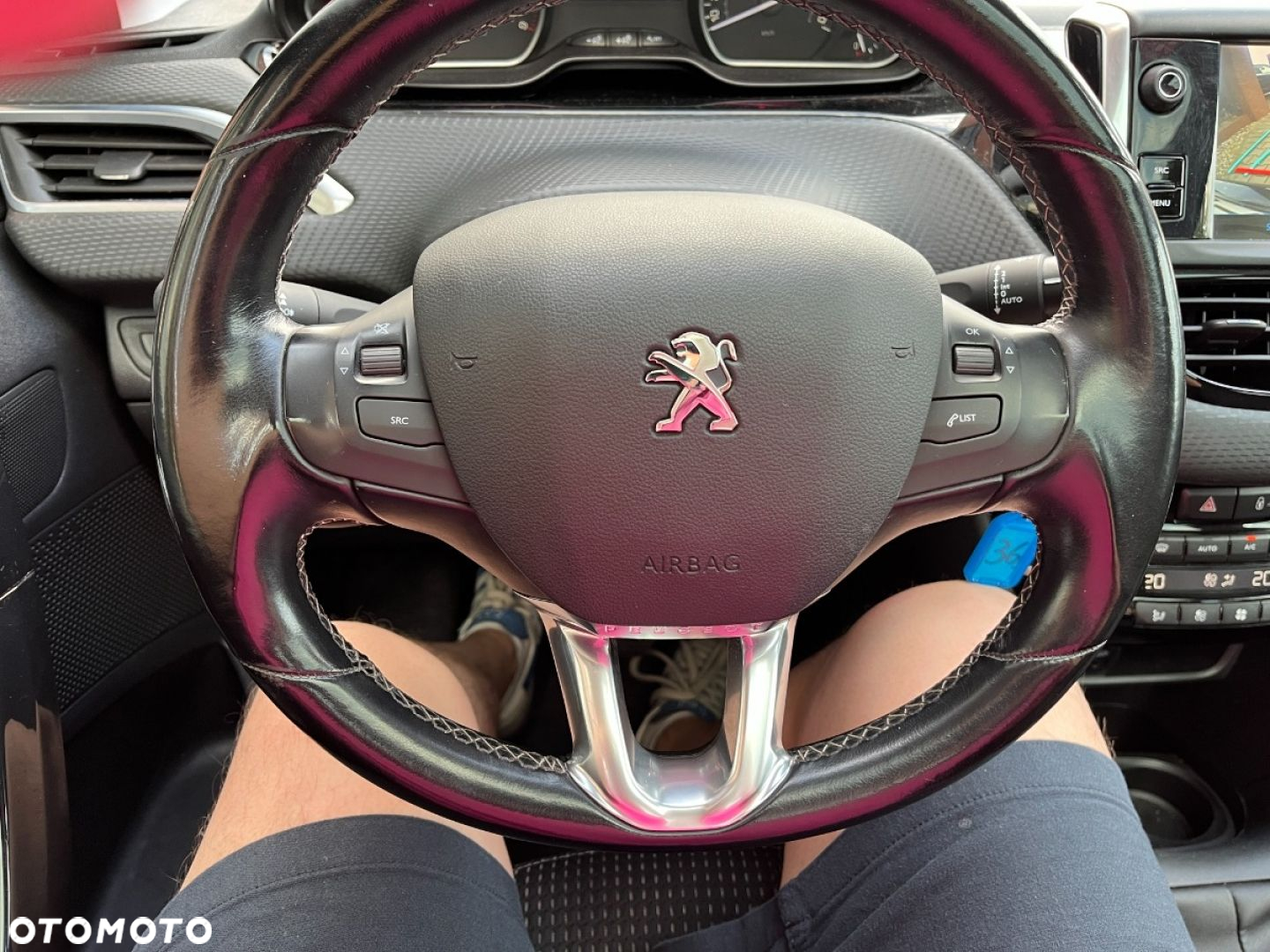 Peugeot 208 Blue-HDi 100 Stop&Start Style - 17