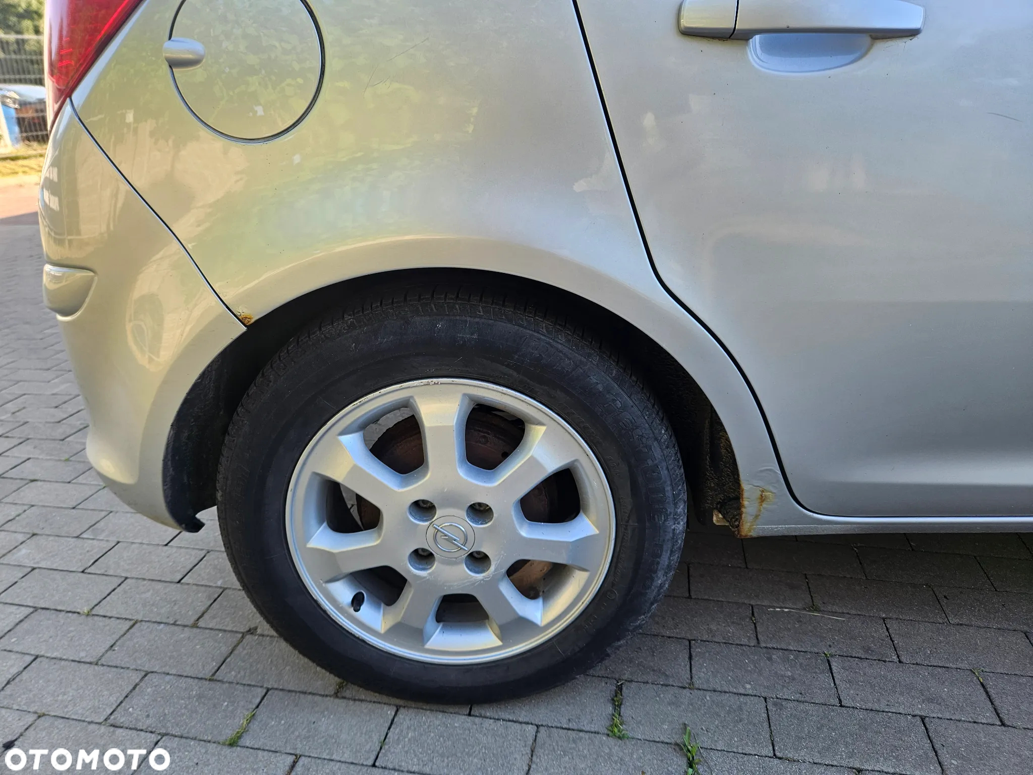 Opel Corsa 1.2 16V Enjoy - 19