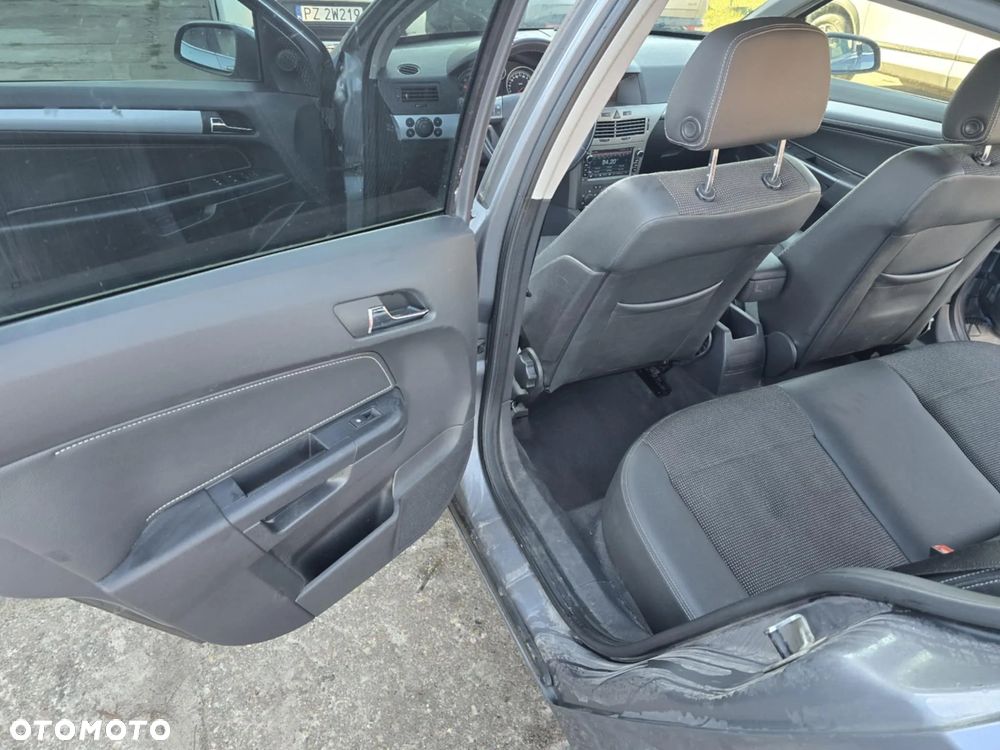 Opel Astra - 14