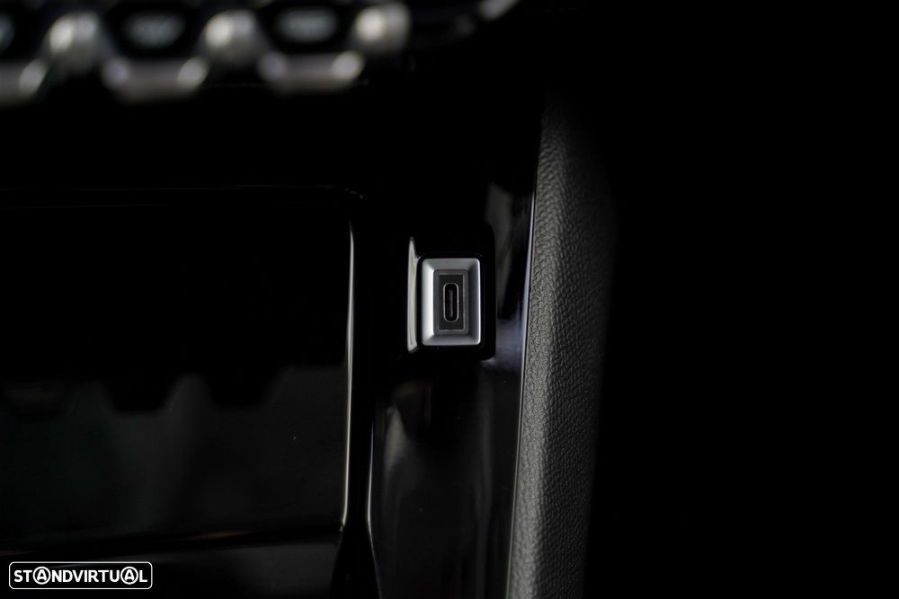 Peugeot 208 1.2 Hybrid Allure e-DCS6 - 27