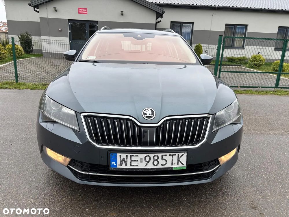 Skoda Superb 2.0 TDI Style - 9