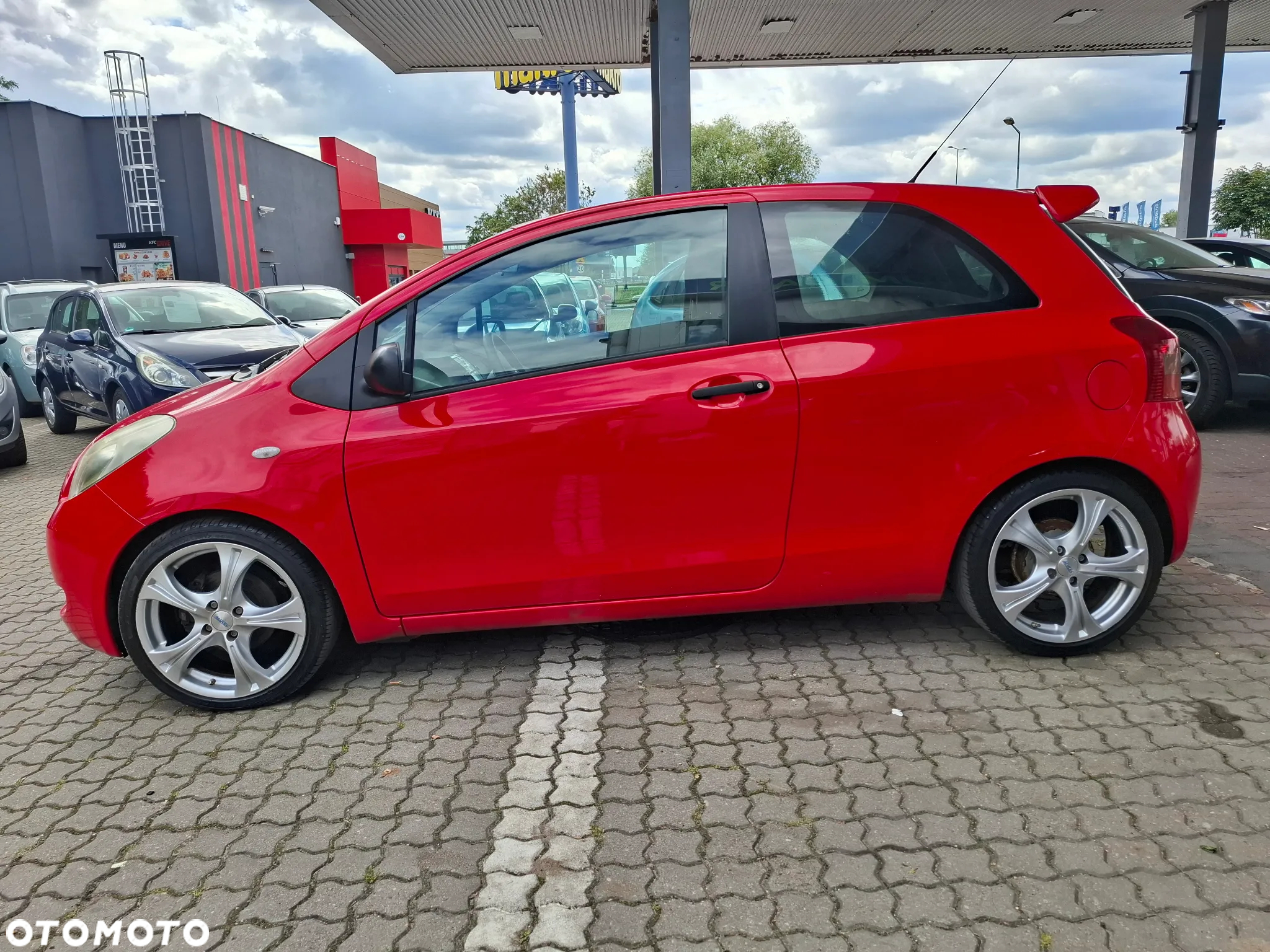 Toyota Yaris 1.3 VVT-i Executive - 6