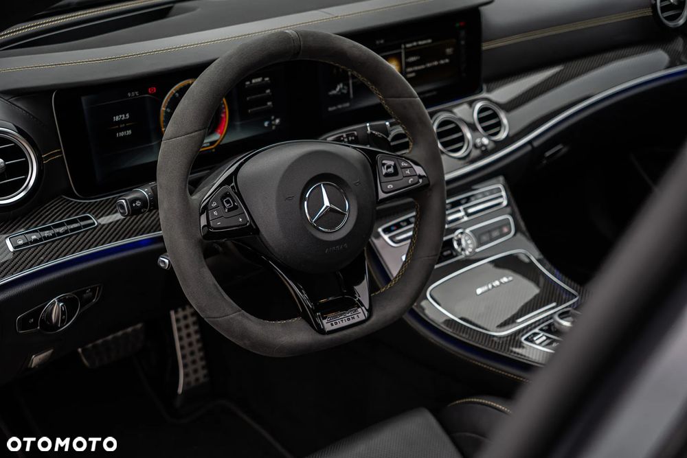 Mercedes-Benz Klasa E AMG 63 S 4-Matic+ - 16