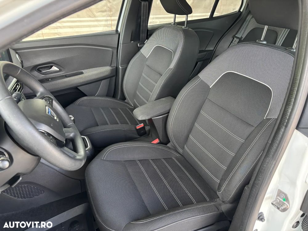 Dacia Logan TCe 90 MT6 Comfort - 34