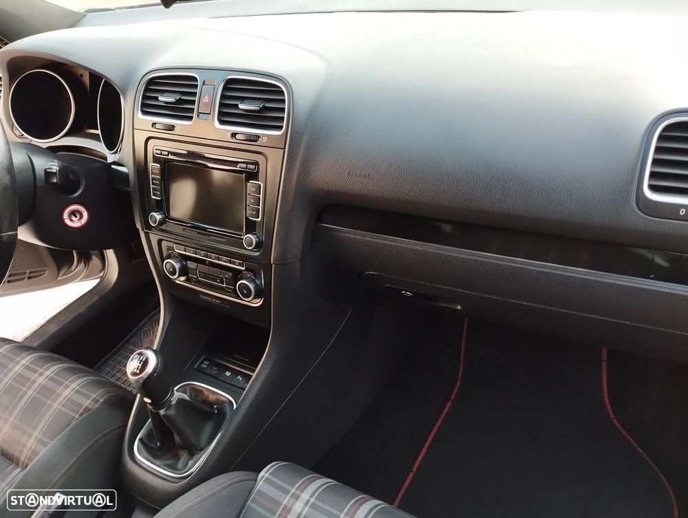 VW Golf 2.0 TSi GTI - 23