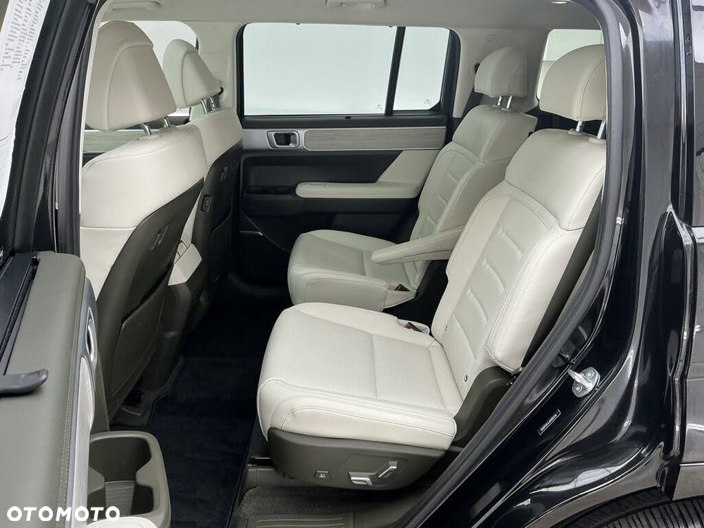 Hyundai Santa Fe - 18