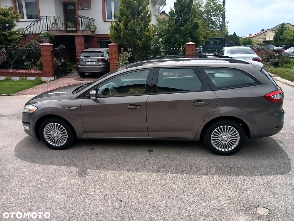 Ford Mondeo 1.6 Platinium X Plus (Trend) - 23