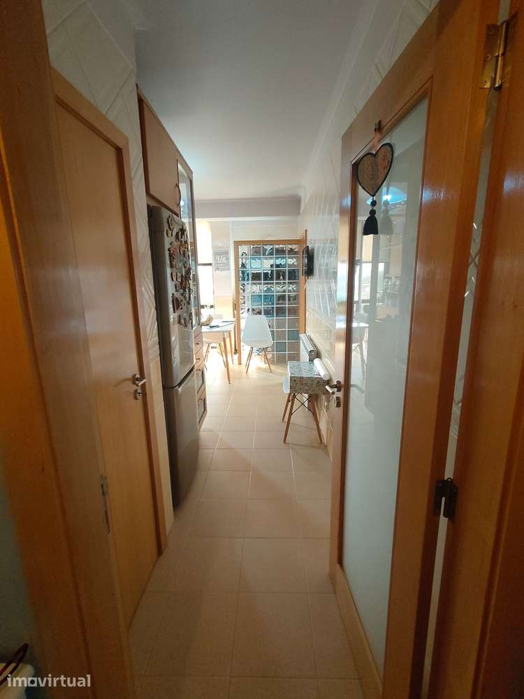 Apartamento T2 Mobilado no Centro – Pronto a Habitar - Grande imagem: 5/24