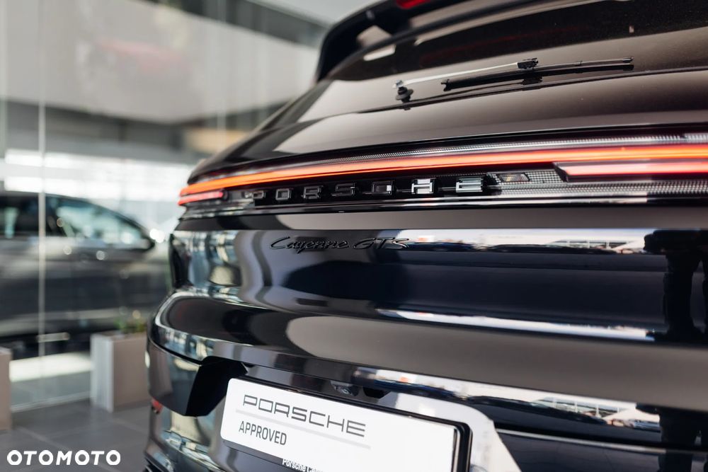 Porsche Cayenne GTS - 16