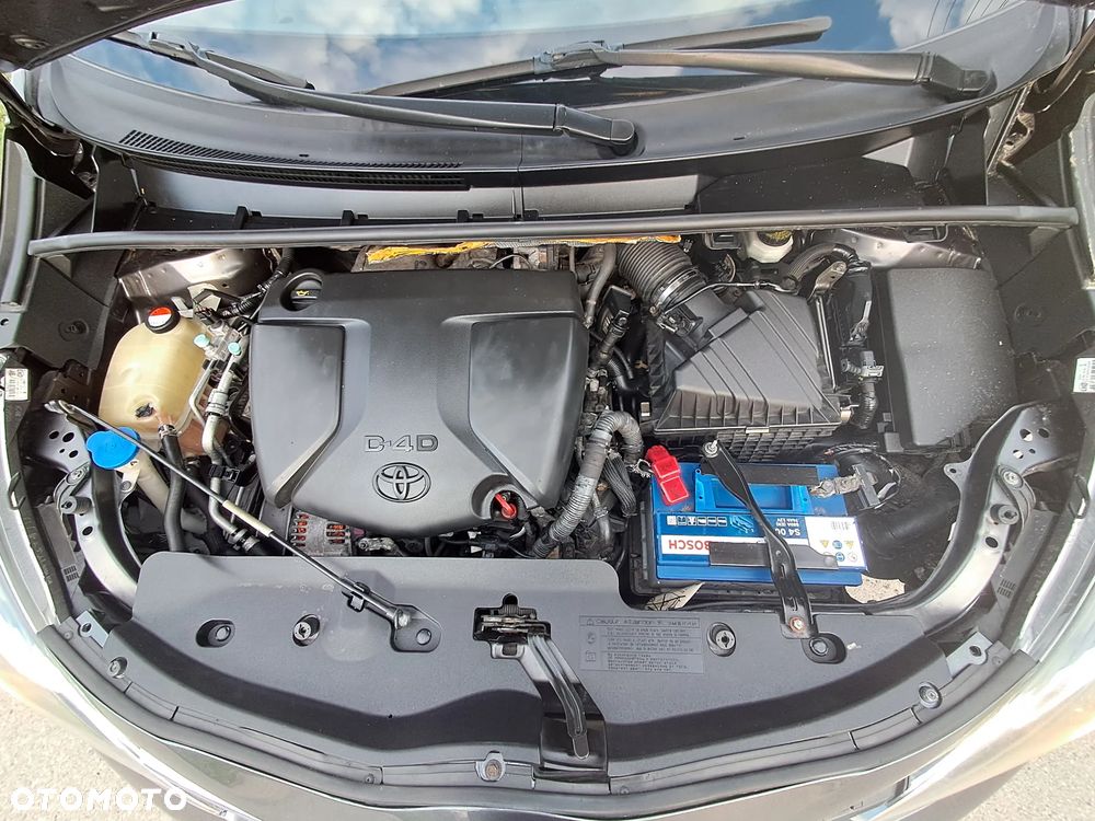 Toyota Verso 1.6 D-4D Active 7os - 26