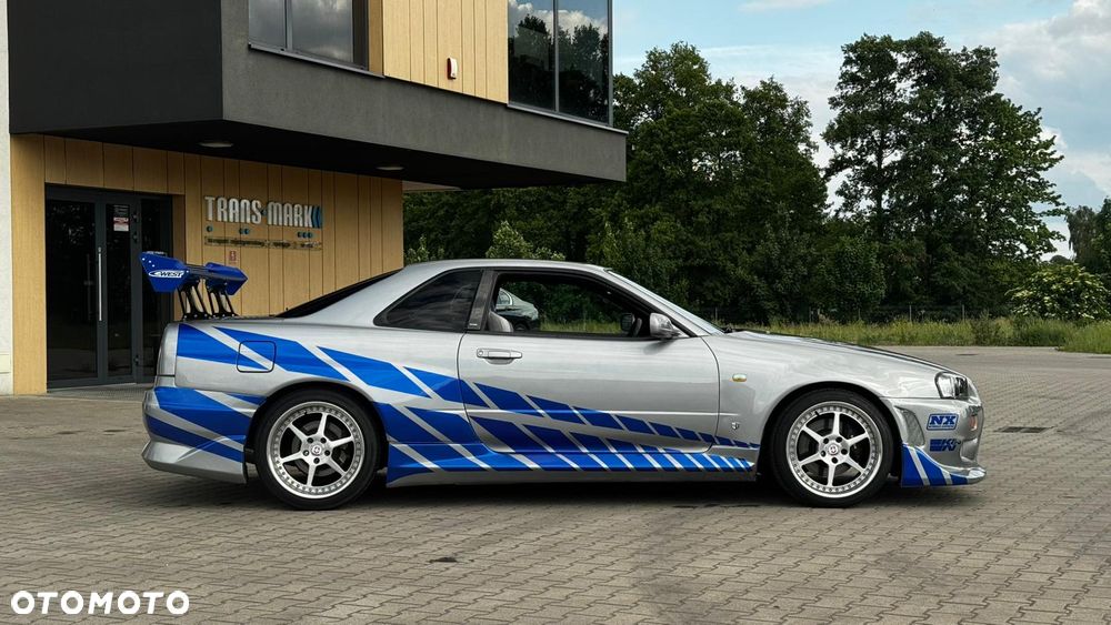 Nissan Skyline - 27