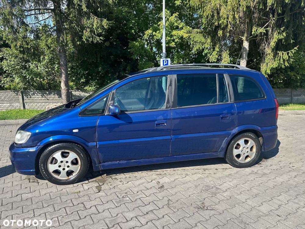 Opel Zafira - 2