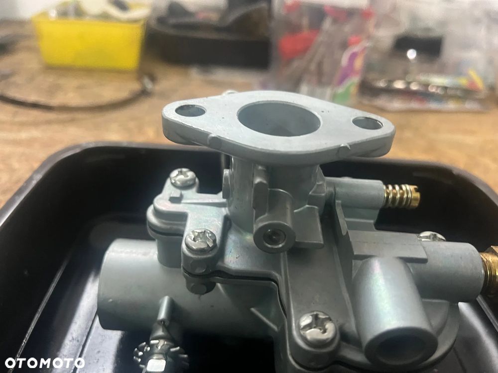 Gaźnik Massey Ferguson FE - 1