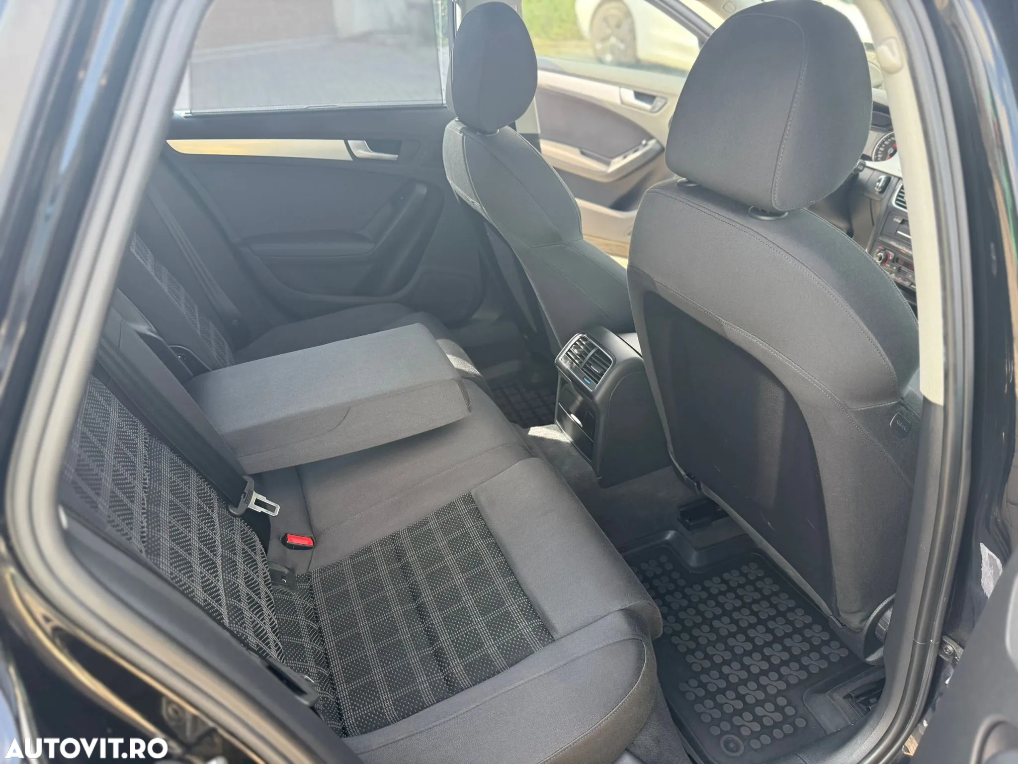 Audi A4 2.0 TDI Avant - 29