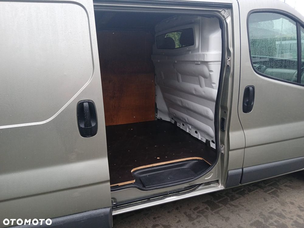 Renault TRAFIC - 20