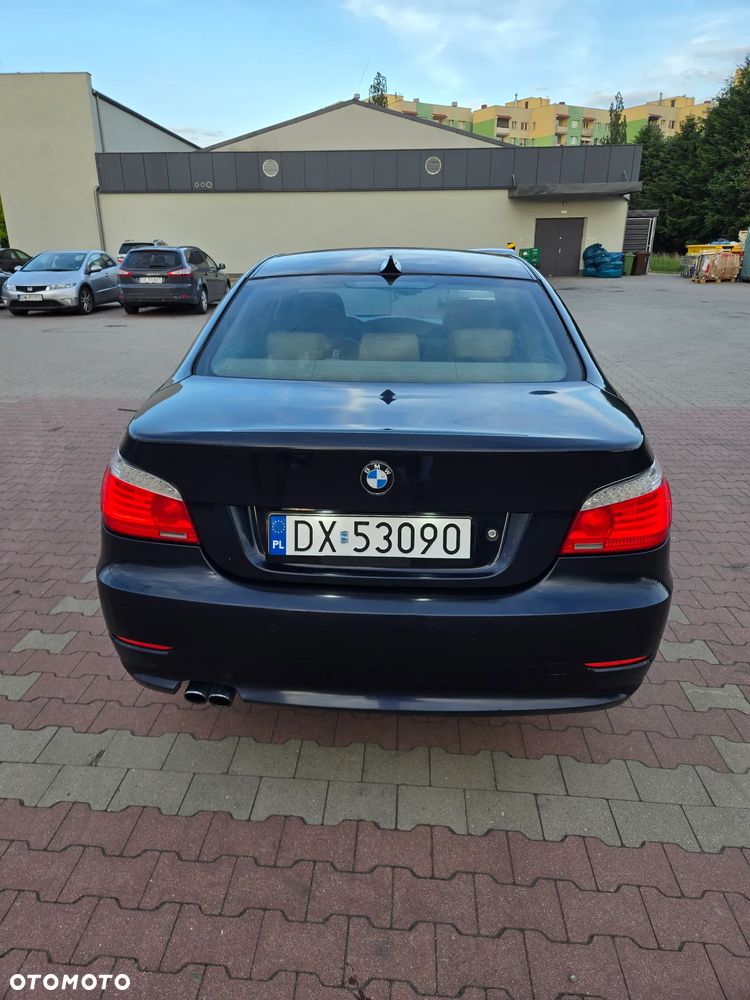 BMW Seria 5 525d - 18