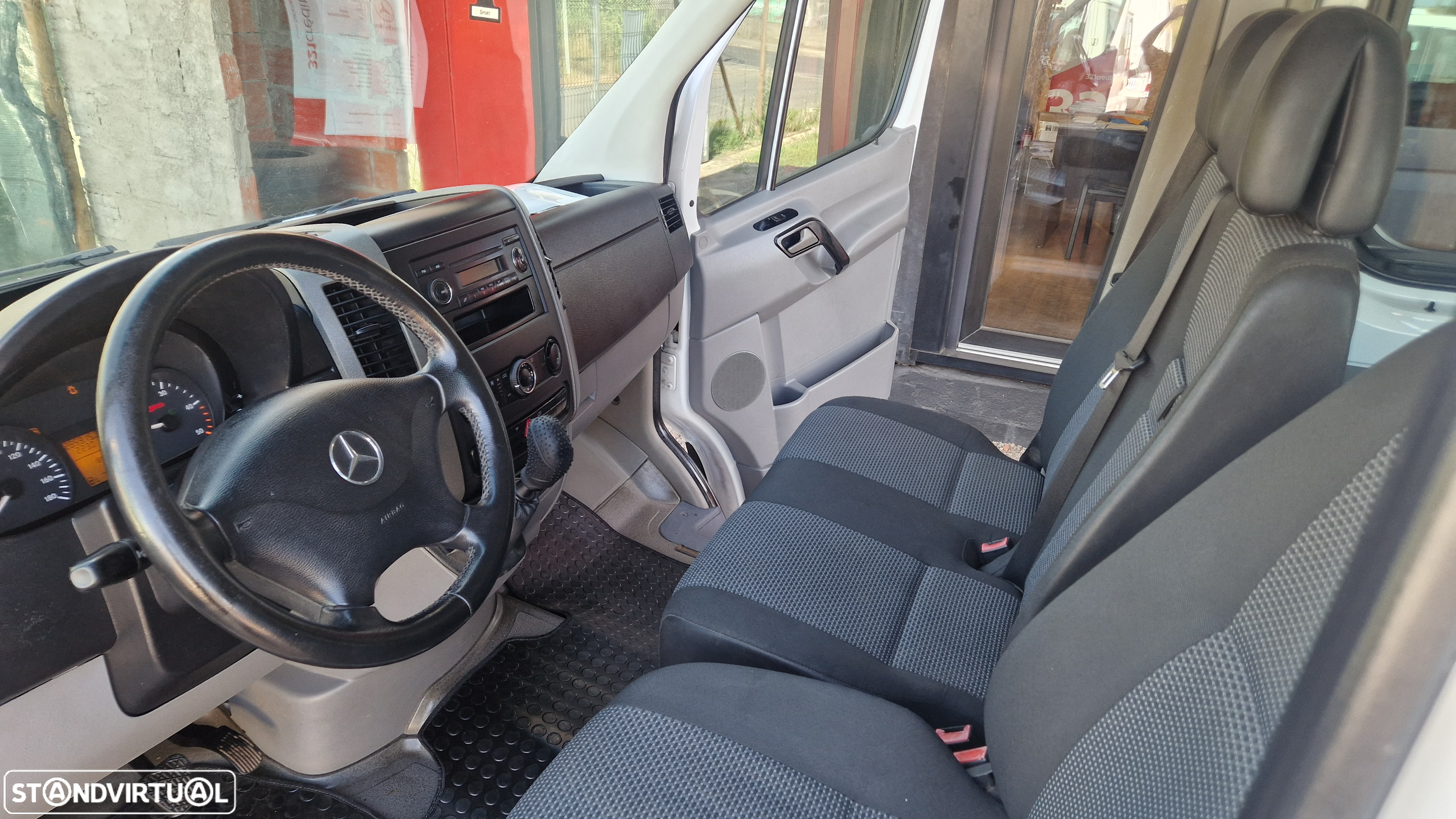 Mercedes-Benz Sprinter 216 CDI/37 TA - 11