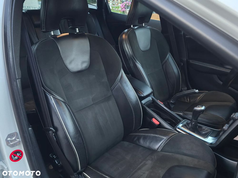 Volvo V40 D2 RDesign - 28