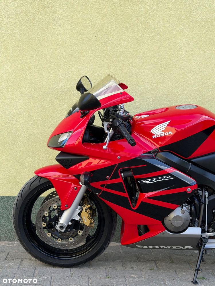 Honda CBR - 26