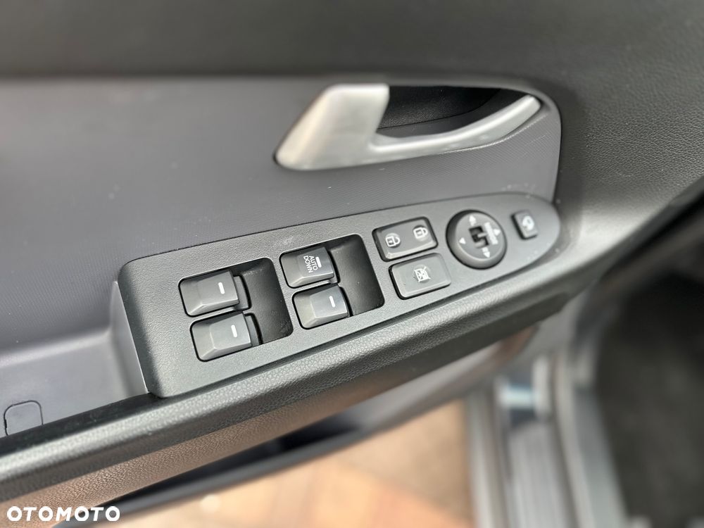 Kia Sportage 2,0 CRDI AWD Spirit - 37