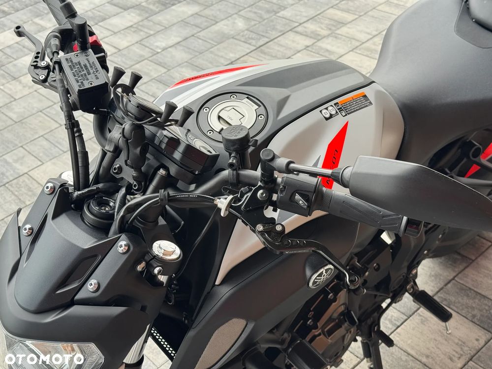 Yamaha MT - 7