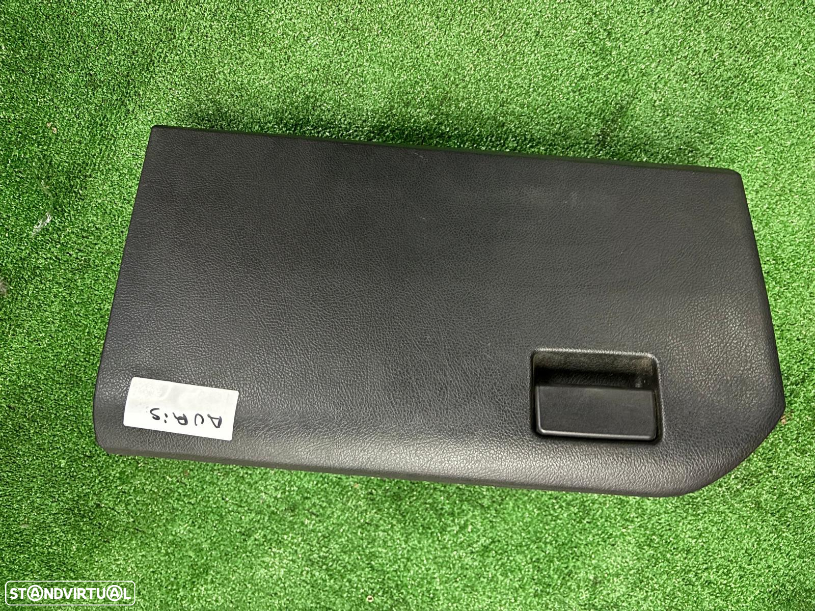 Porta Luvas Toyota Auris - 2