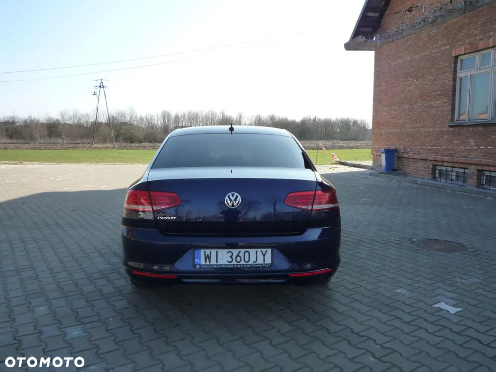 Volkswagen Passat 2.0 TDI SCR Comfortline - 9