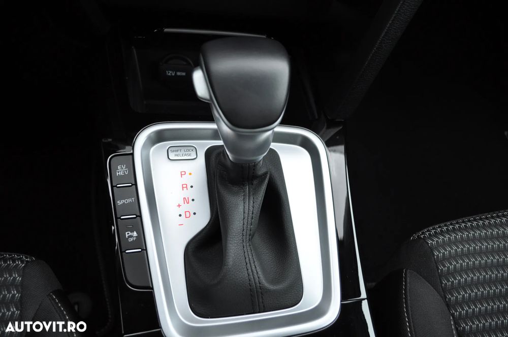 Kia XCeed 1.6 GDI 6DCT PHEV Vision - 34
