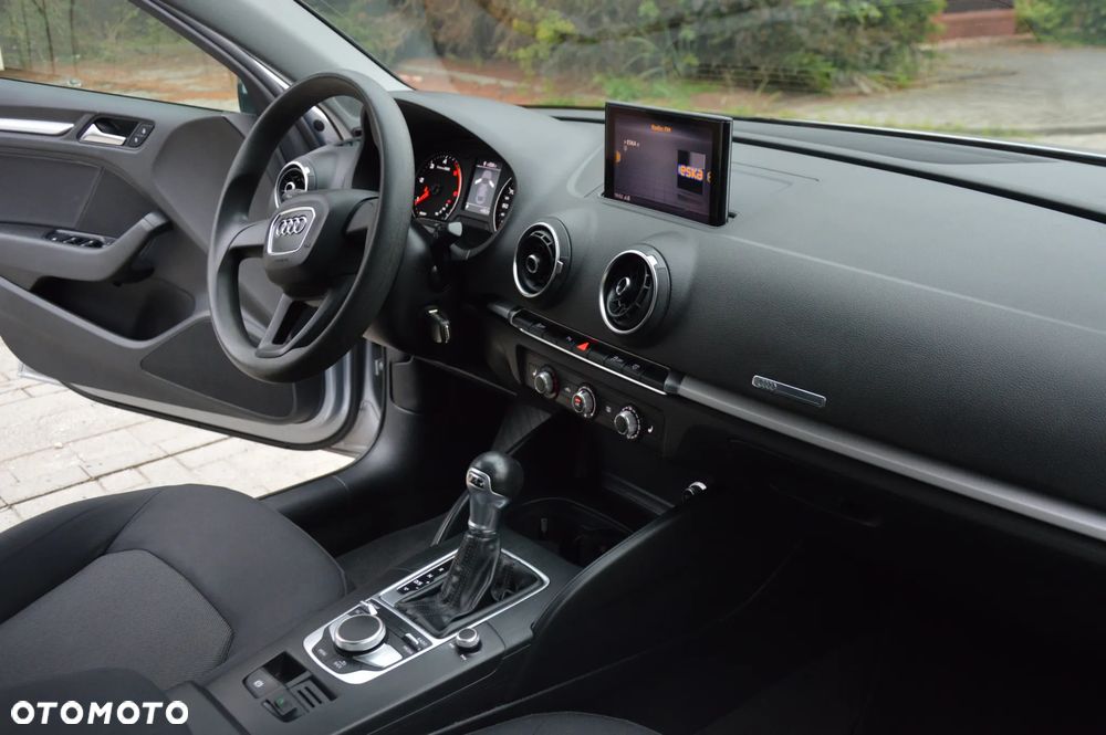 Audi A3 Limousine 2.0 TDI S tronic sport - 15