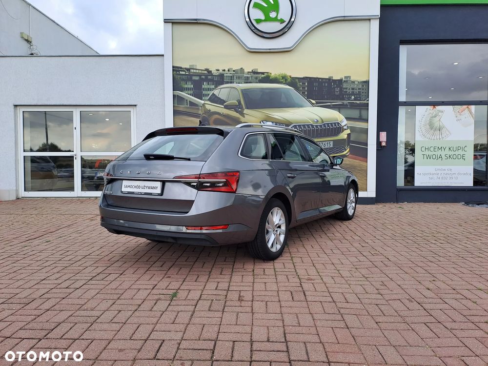 Skoda Superb 2.0 TDI SCR Ambition DSG - 2